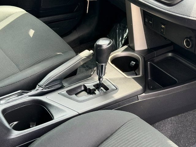 Used 2018 Toyota RAV4 LE FWD image 29