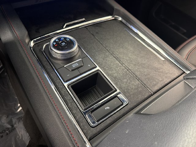 Certified 2023 Ford Expedition Limited RWD image 5