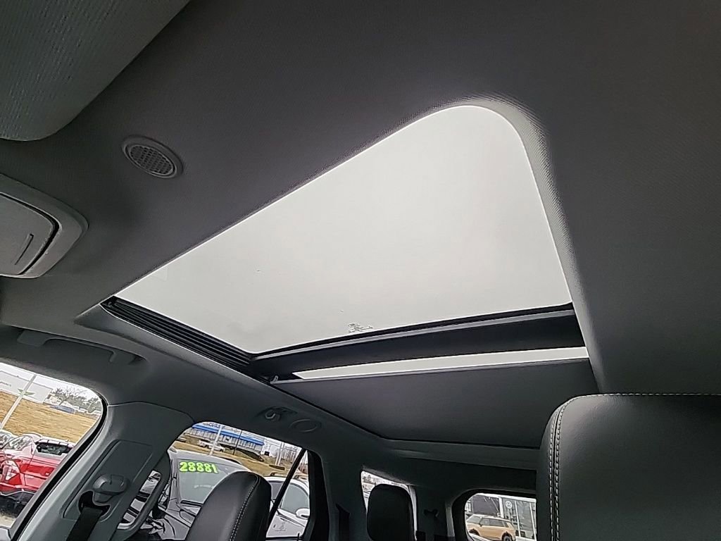 Certified 2023 Ford Explorer XLT w/ Equipment Group 202A image 22