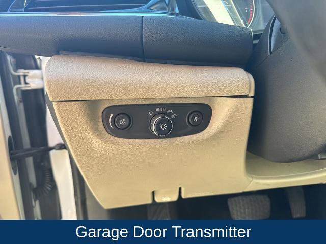 Used 2019 Buick Regal Essence w/ Sights and Sounds Package image 15