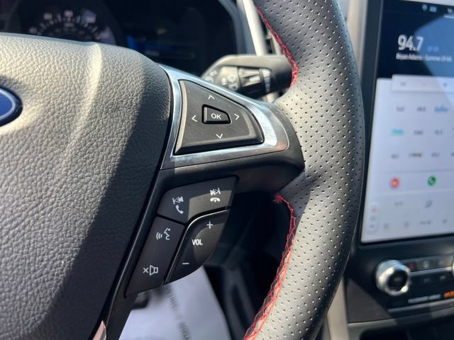 Certified 2024 Ford Edge ST-Line AWD/4WD image 10