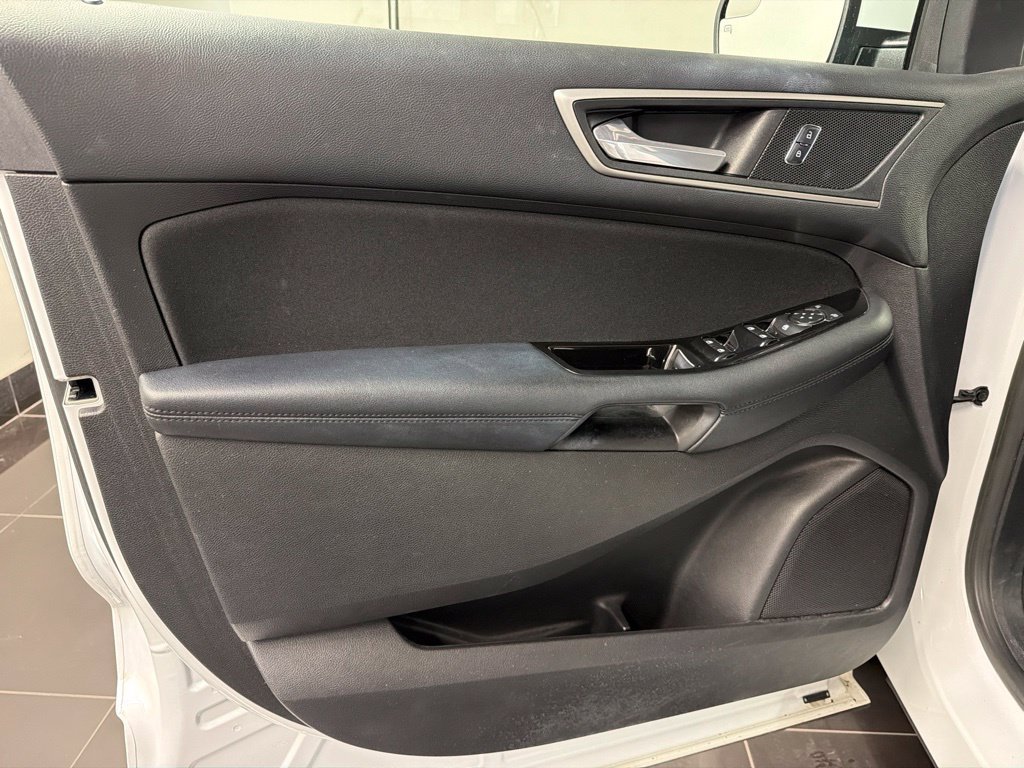 Certified 2017 Ford Edge SEL AWD/4WD image 27
