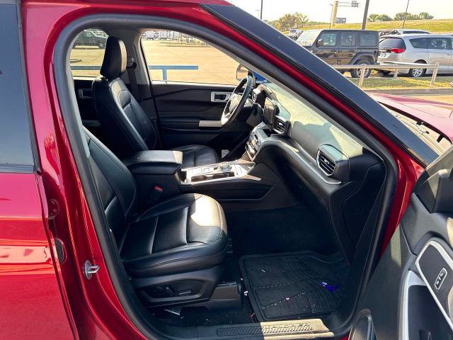Certified 2023 Ford Explorer XLT w/ Equipment Group 202A RWD image 14
