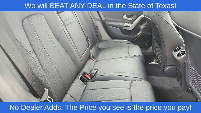 Used 2025 Mercedes-Benz CLA 250 image 34