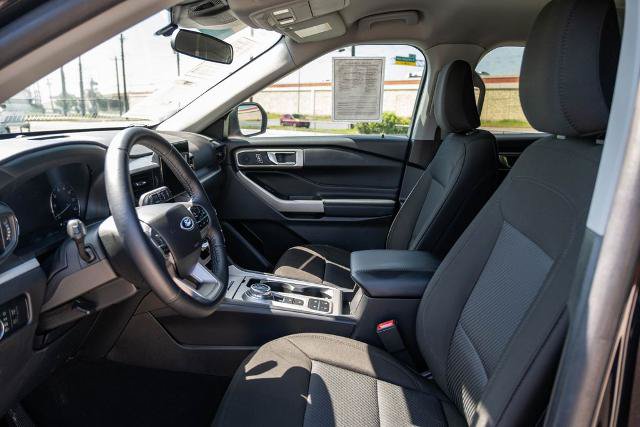 Certified 2024 Ford Explorer XLT RWD image 13