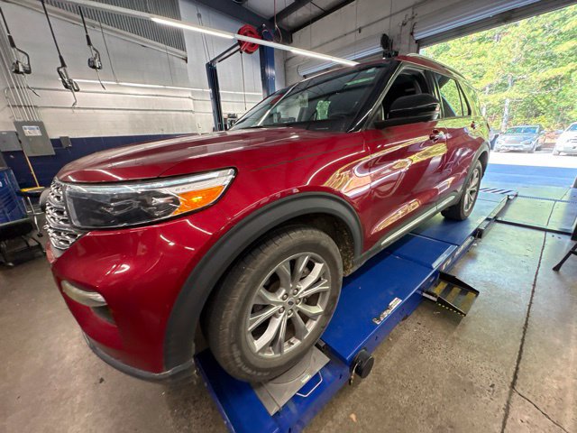Certified 2021 Ford Explorer Limited w/ Equipment Group 301A AWD/4WD image 4