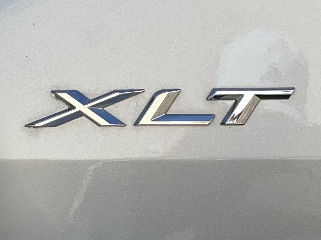 Certified 2022 Ford Explorer XLT w/ Equipment Group 202A image 34