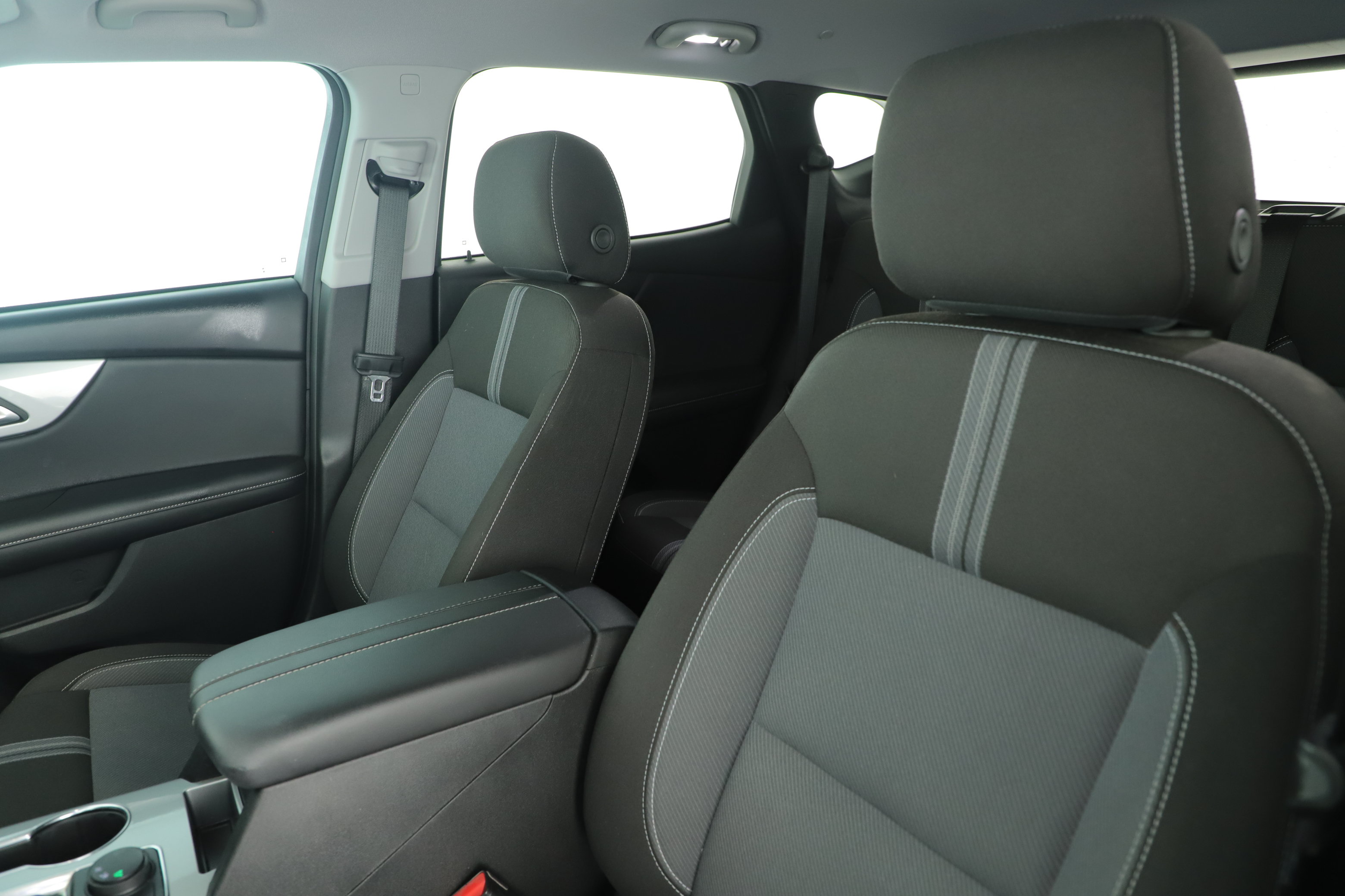 Used 2023 Chevrolet Blazer LT w/ Convenience Package FWD image 10
