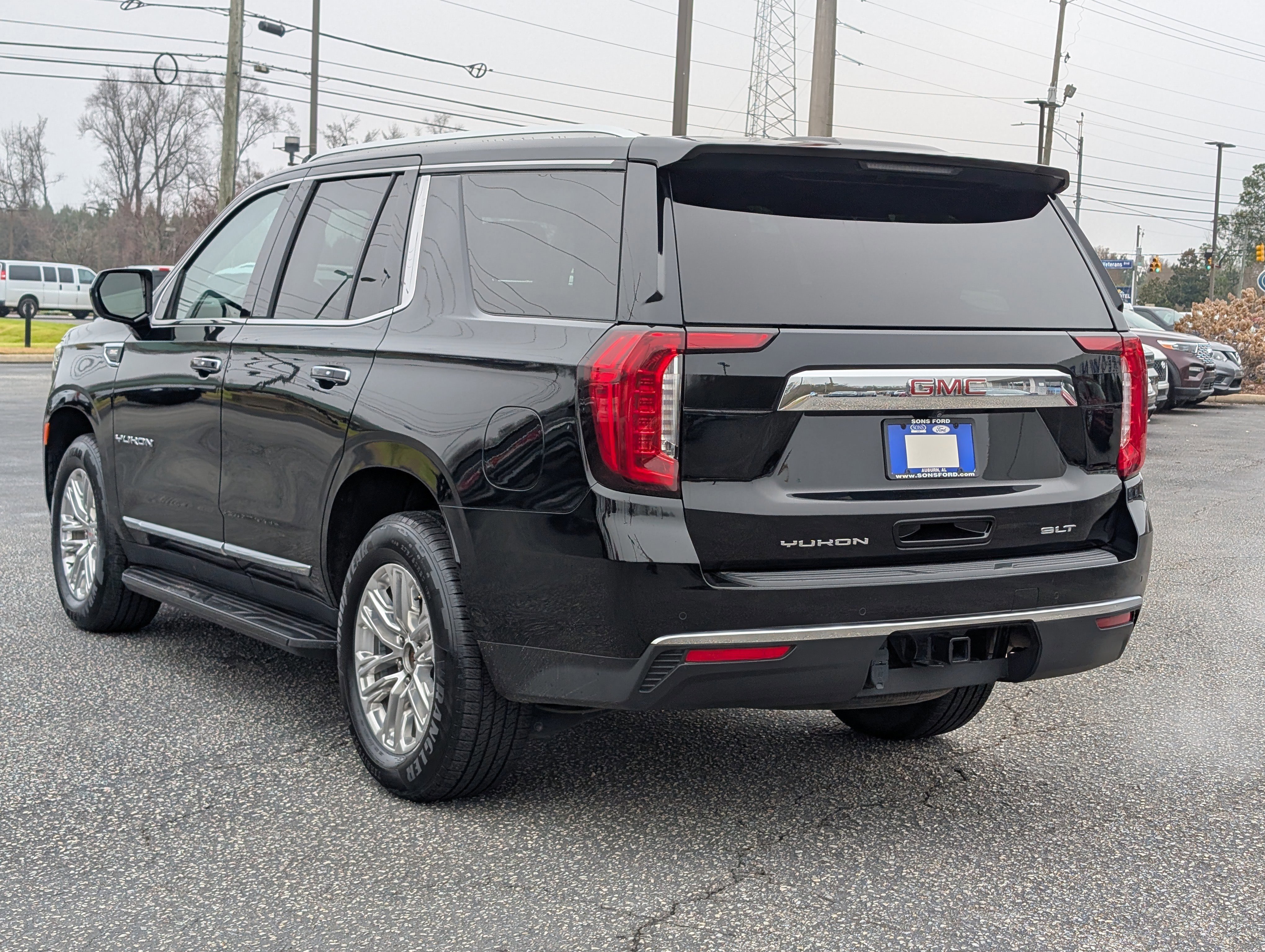 Used 2023 GMC Yukon SLT image 5