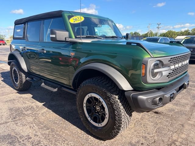 Certified 2023 Ford Bronco Badlands w/ Sasquatch Package AWD/4WD image 7
