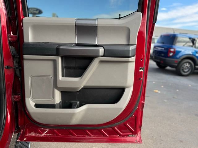 Certified 2016 Ford F150 XLT w/ Equipment Group 301A Mid image 31