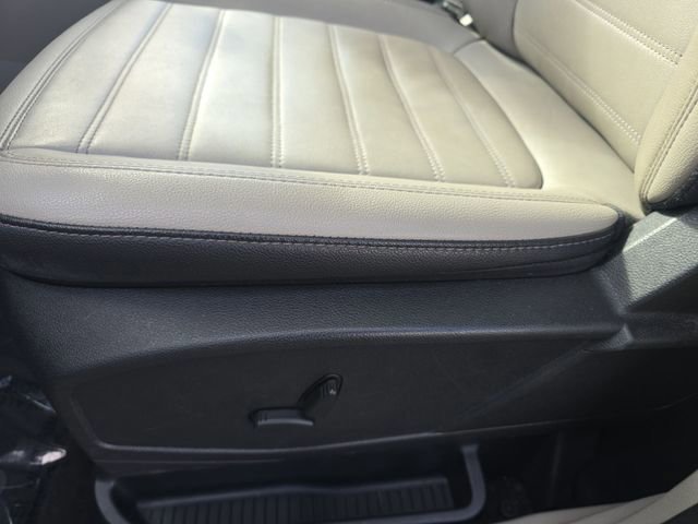 Certified 2020 Ford Transit Connect Titanium image 12