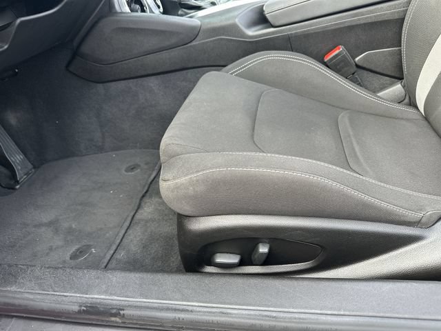 Used 2023 Chevrolet Camaro LT RWD image 13