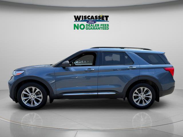 Certified 2020 Ford Explorer XLT w/ Equipment Group 202A AWD/4WD image 2