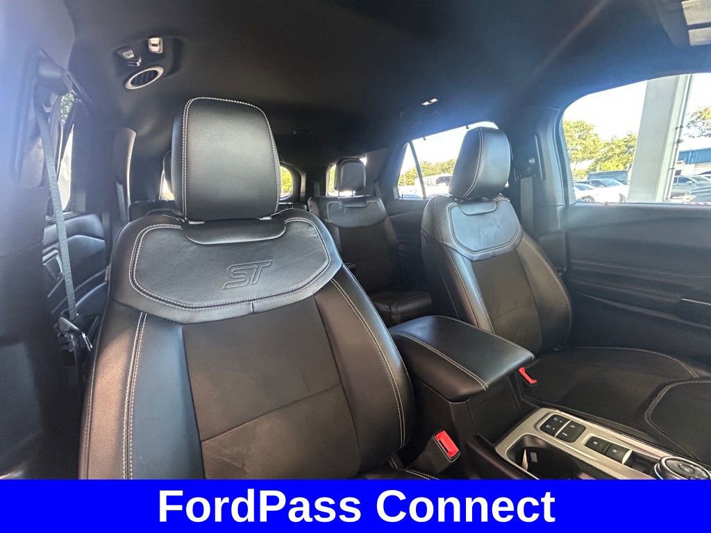 Certified 2022 Ford Explorer ST w/ ST Street Pack image 31