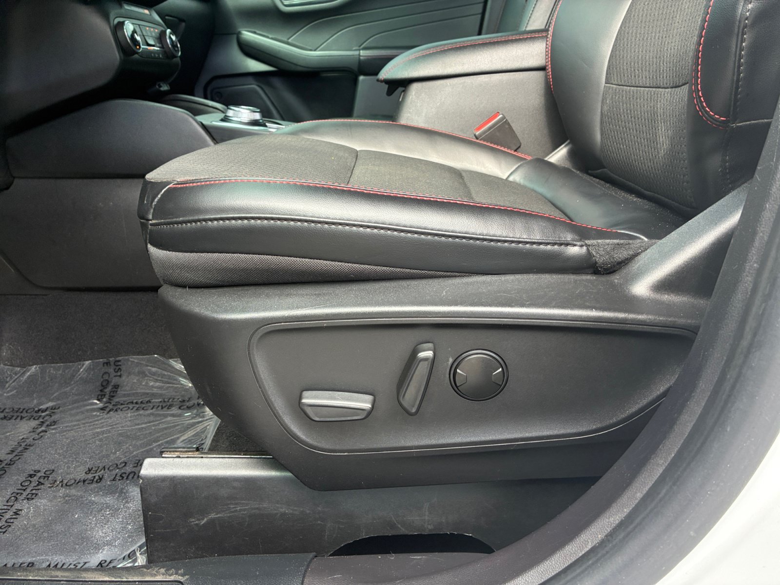 Certified 2023 Ford Escape ST-Line AWD/4WD image 14