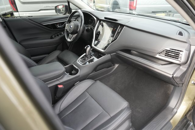 Used 2021 Subaru Outback Limited image 18