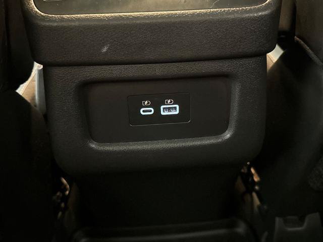 Used 2023 Nissan Pathfinder SL w/ SL Premium Package FWD image 31