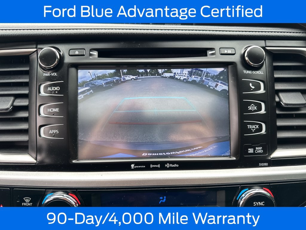 Used 2019 Toyota Highlander XLE AWD/4WD image 22
