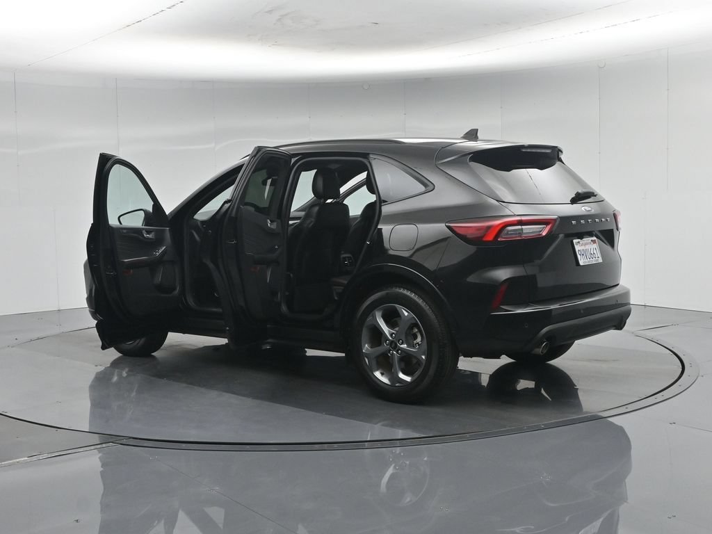 Certified 2023 Ford Escape ST-Line w/ Tech Pack #1 FWD image 36