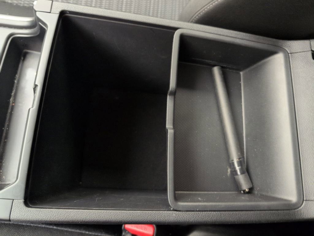 Used 2023 Kia Sorento LX image 44