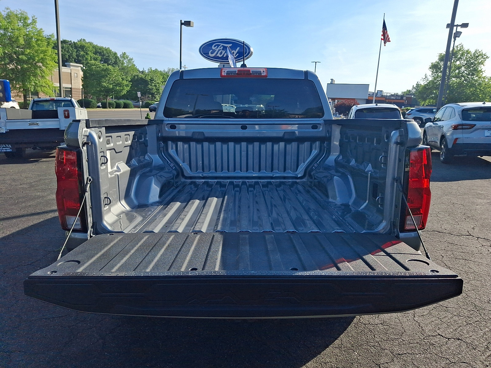 Used 2023 Chevrolet Colorado W/T RWD image 28