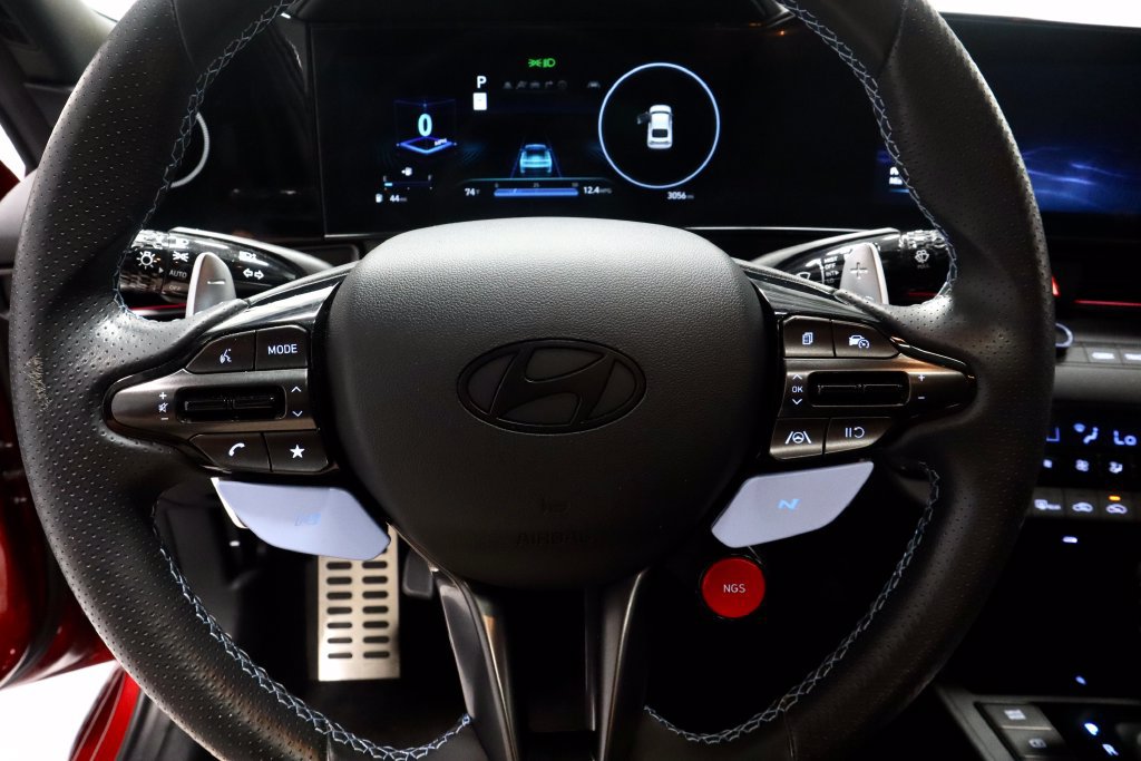 Used 2025 Hyundai Elantra N FWD image 31
