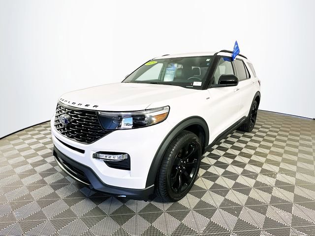 Certified 2023 Ford Explorer ST-Line w/ Class IV Trailer Tow Package AWD/4WD image 7