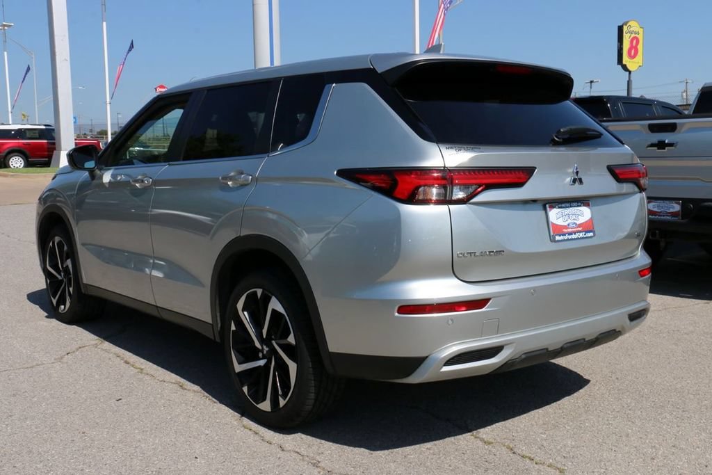 Used 2024 Mitsubishi Outlander SE AWD/4WD image 7
