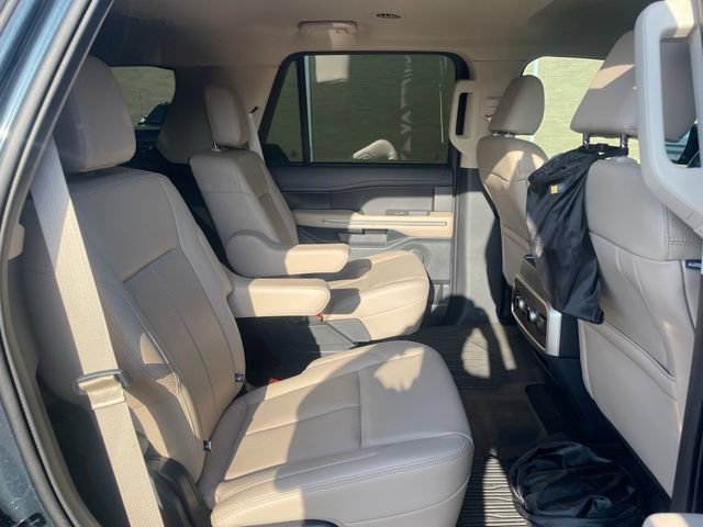Certified 2024 Ford Expedition XLT RWD image 21