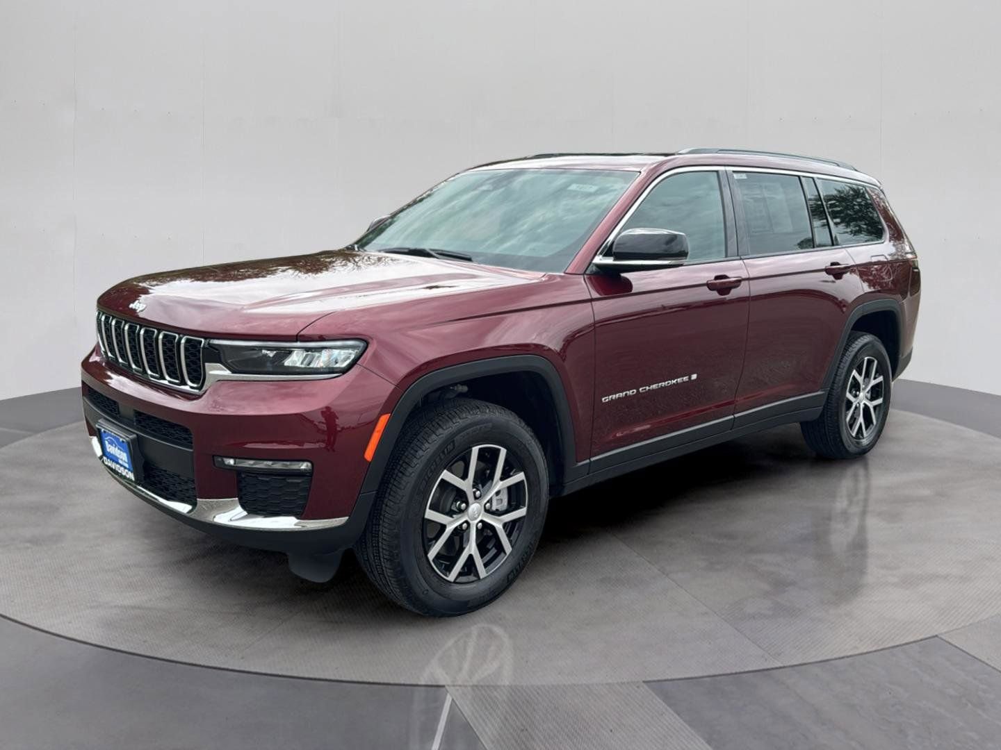 Used 2025 Jeep Grand Cherokee L Limited image 1