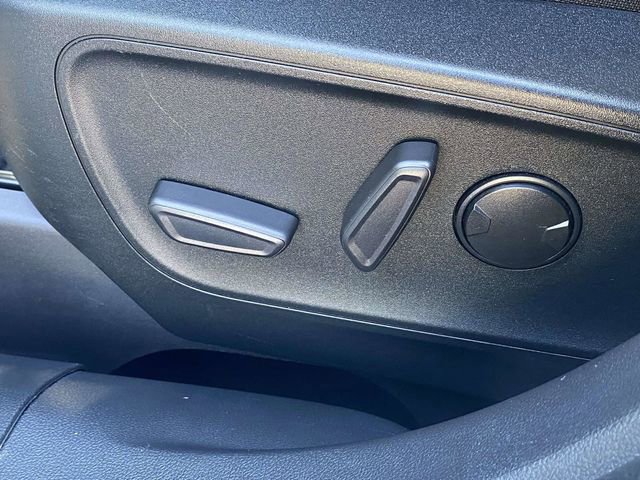 Certified 2022 Ford Escape SE w/ SE Sport Appearance Package image 19