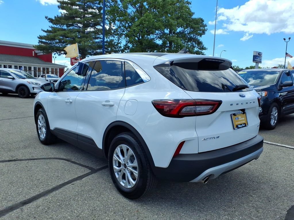 Certified 2023 Ford Escape Active AWD/4WD image 8