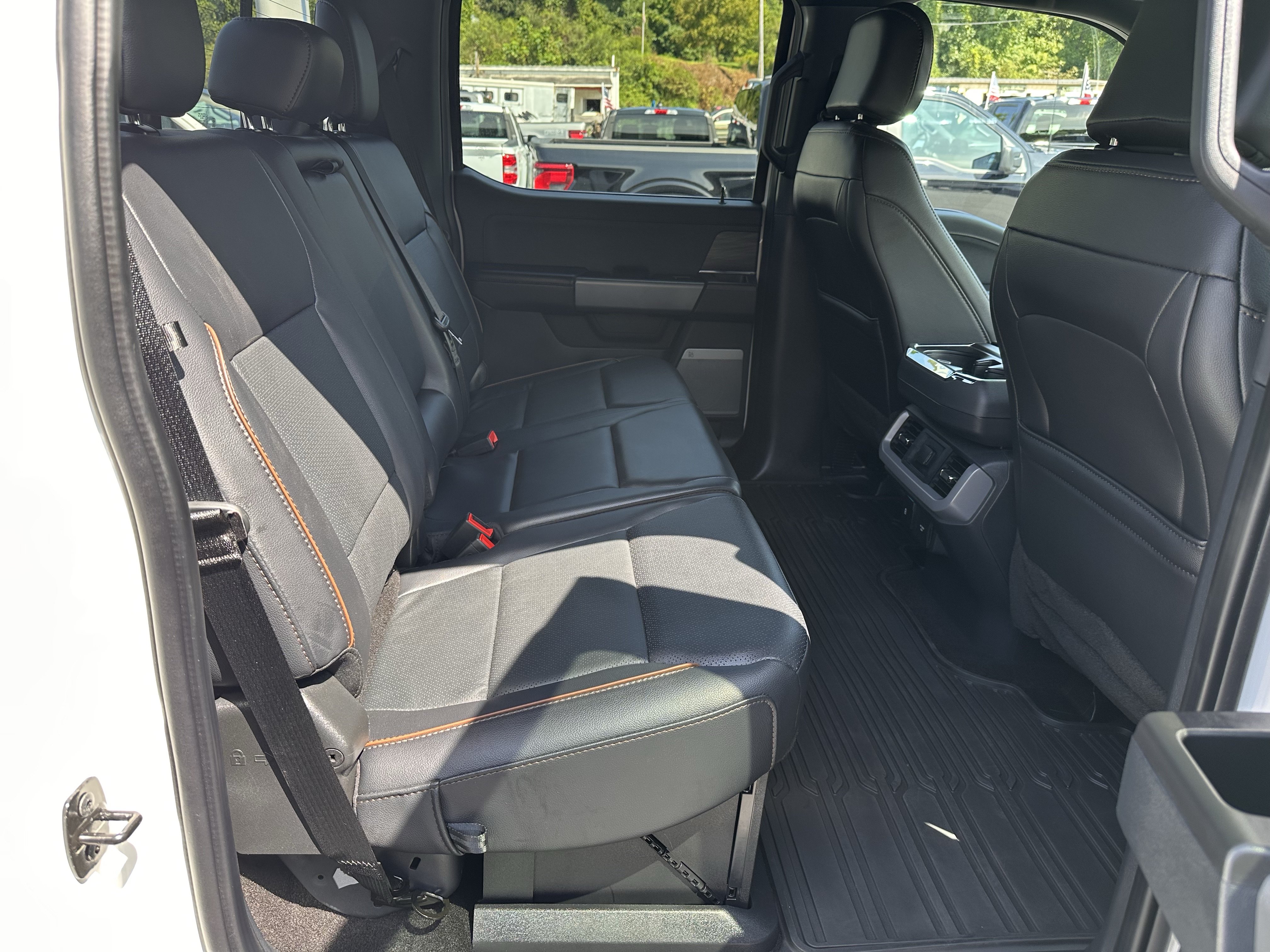 Certified 2024 Ford F150 Lariat w/ FX4 Off-Road Package AWD/4WD image 16