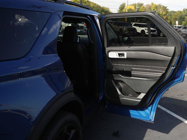 Certified 2023 Ford Explorer ST w/ Equipment Group 401A AWD/4WD image 35