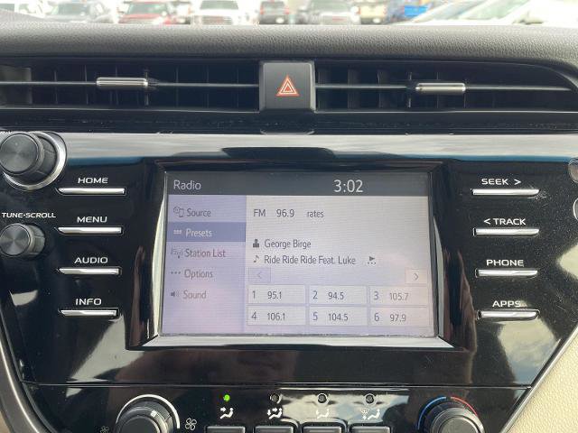 Used 2018 Toyota Camry LE image 23