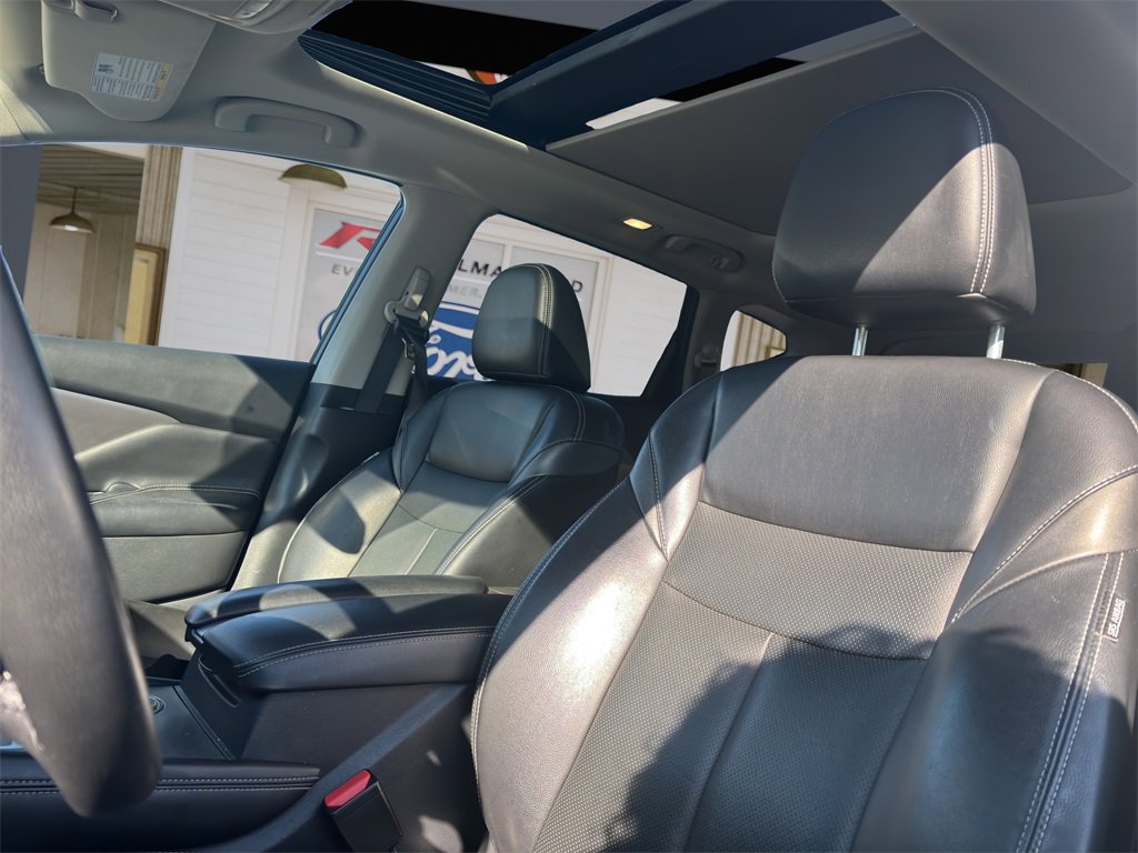 Used 2023 Nissan Murano SL w/ SL Moonroof Package image 16