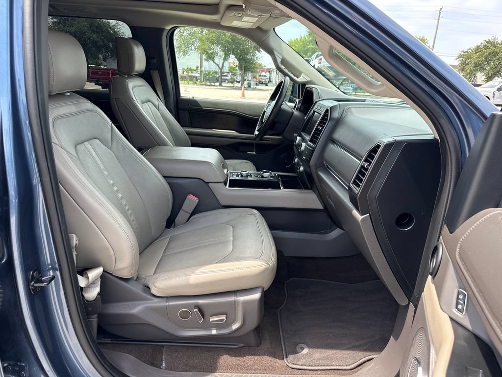 Certified 2020 Ford Expedition Limited w/ Equipment Group 302A AWD/4WD image 28