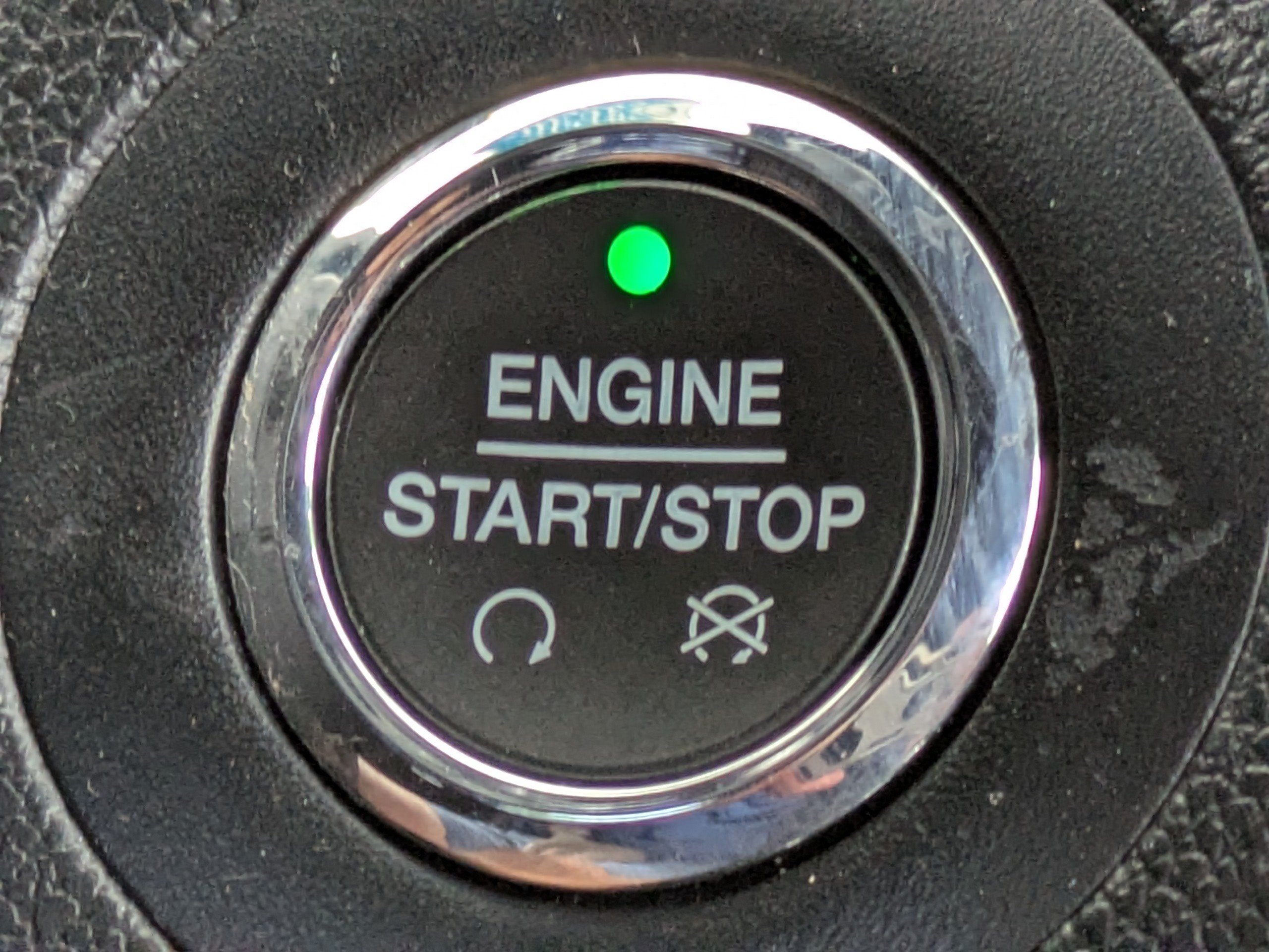 Certified 2018 Ford Explorer XLT FWD image 30
