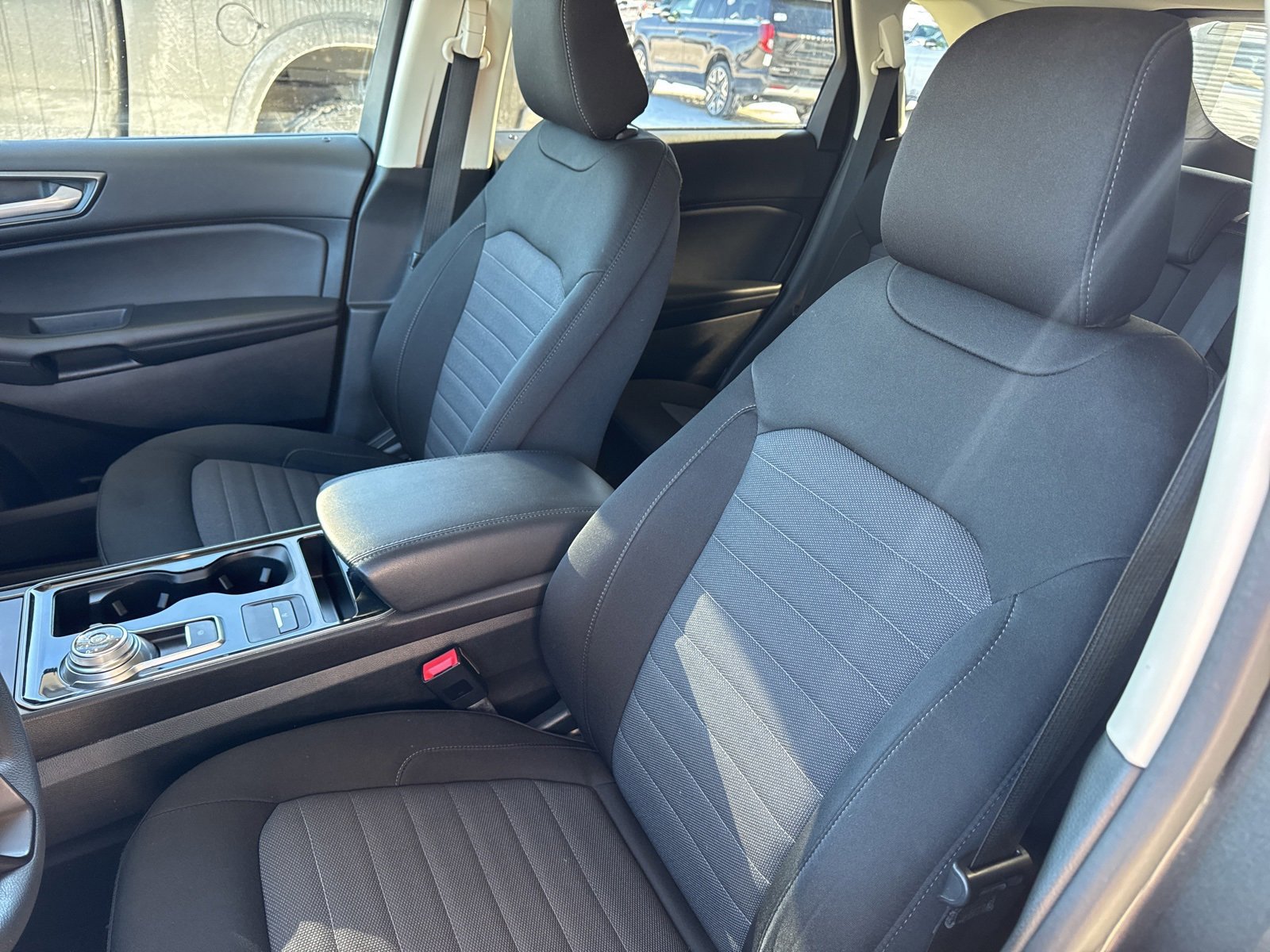 Certified 2020 Ford Edge SE image 22