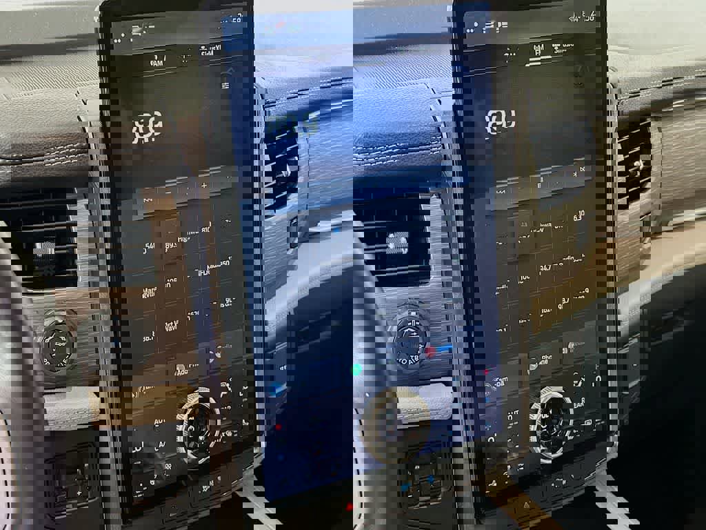 Certified 2022 Ford Expedition Limited image 20