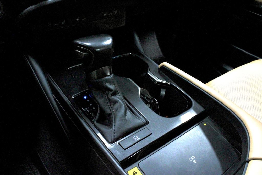 Used 2024 Lexus ES 250 w/ Premium Package AWD/4WD image 30