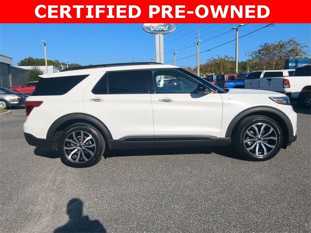 Certified 2022 Ford Explorer ST-Line w/ Class IV Trailer Tow Package image 4