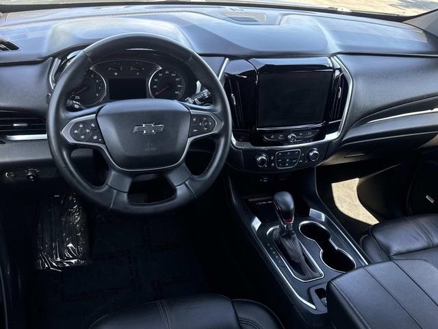 Used 2023 Chevrolet Traverse RS FWD image 7