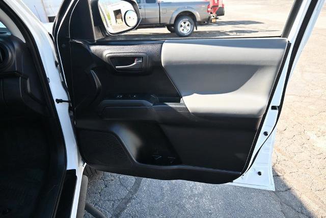 Used 2022 Toyota Tacoma SR image 22