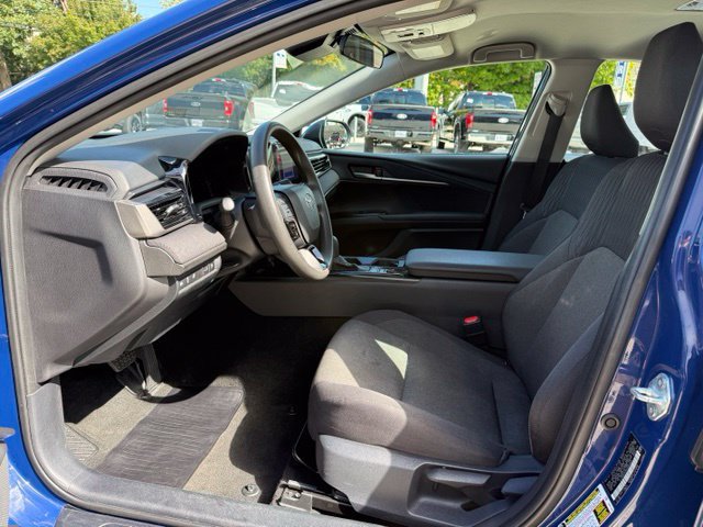 Used 2025 Toyota Camry LE FWD image 22