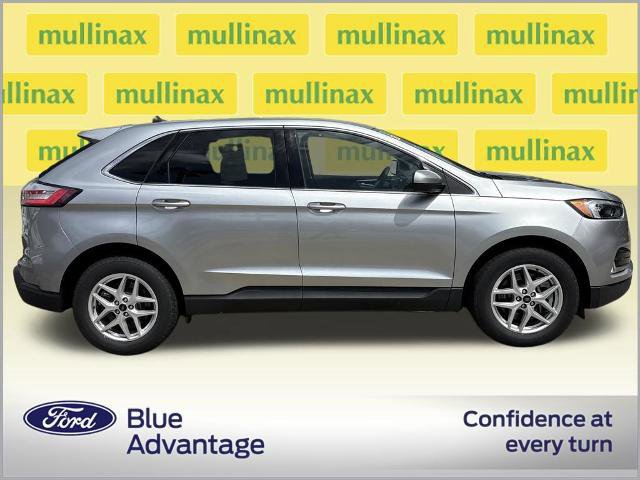 Certified 2024 Ford Edge SEL w/ Convenience Package AWD/4WD image 3