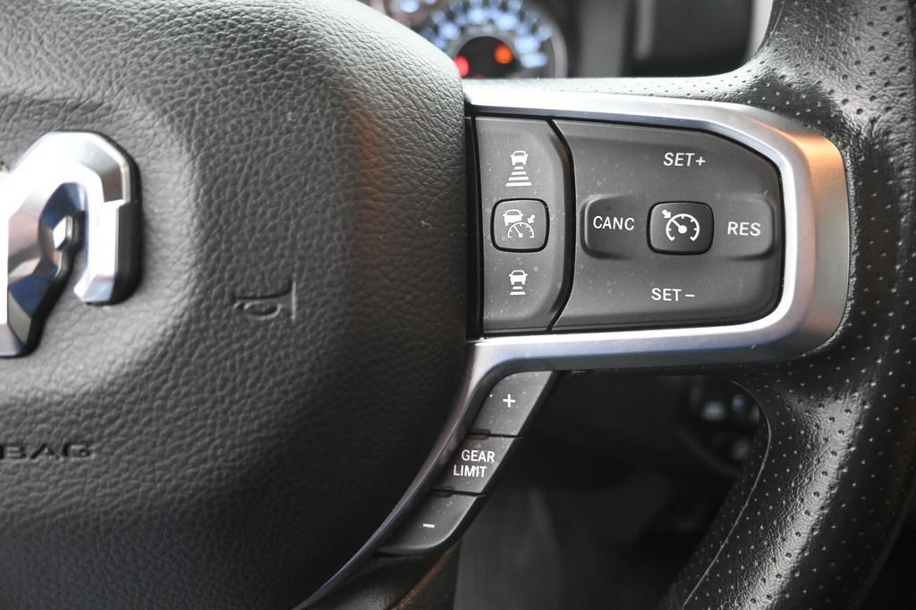 Used 2025 RAM 1500 Tradesman w/ Night Edition AWD/4WD image 7
