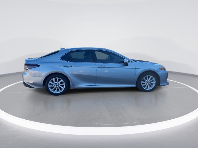 Used 2023 Toyota Camry LE FWD image 8
