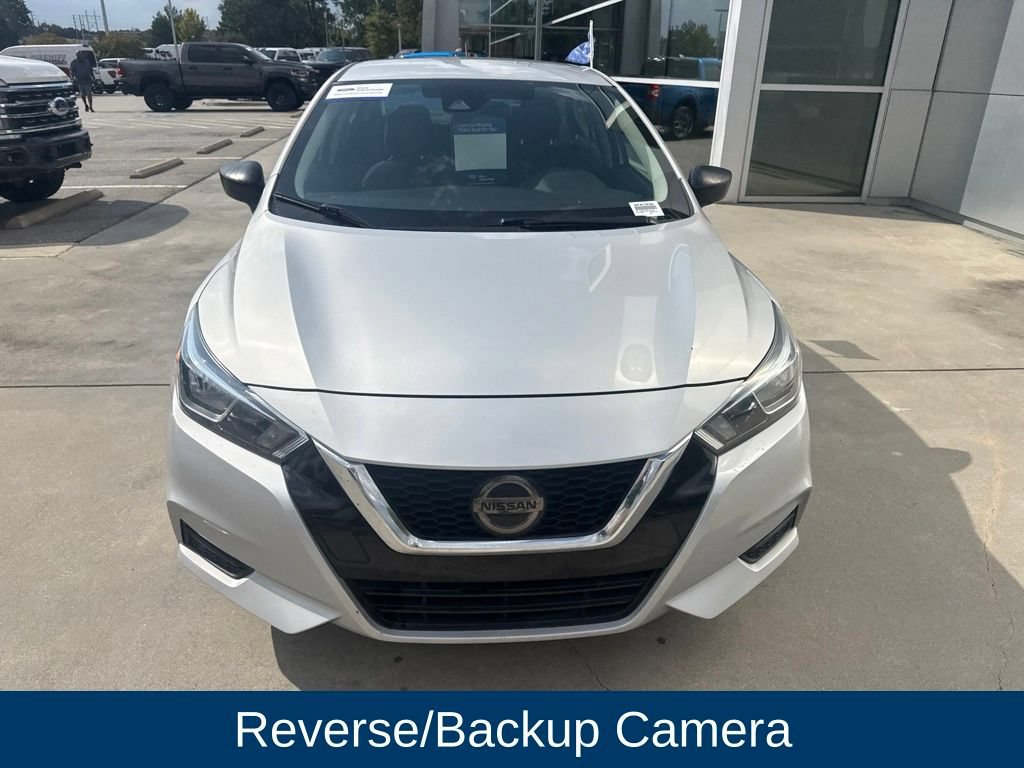 Used 2021 Nissan Versa S FWD image 3